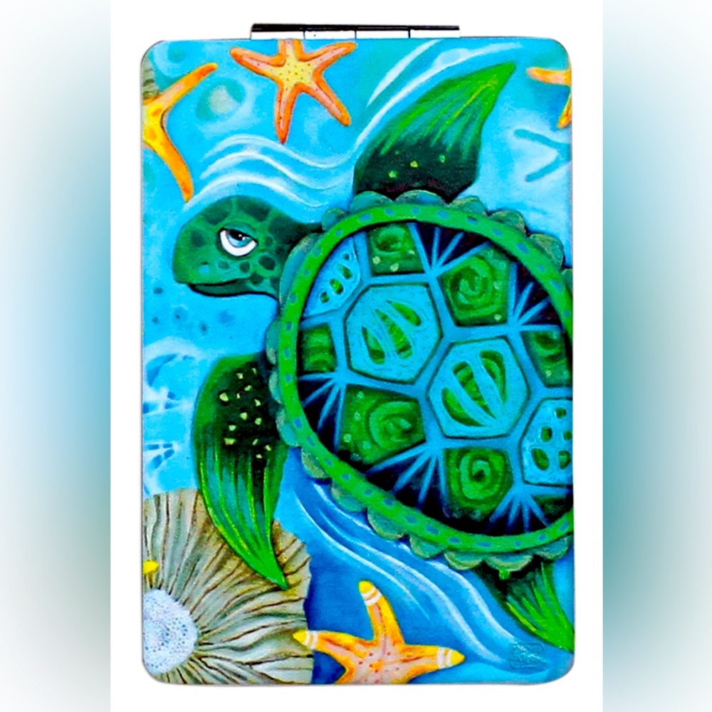 Turtle compact mirror